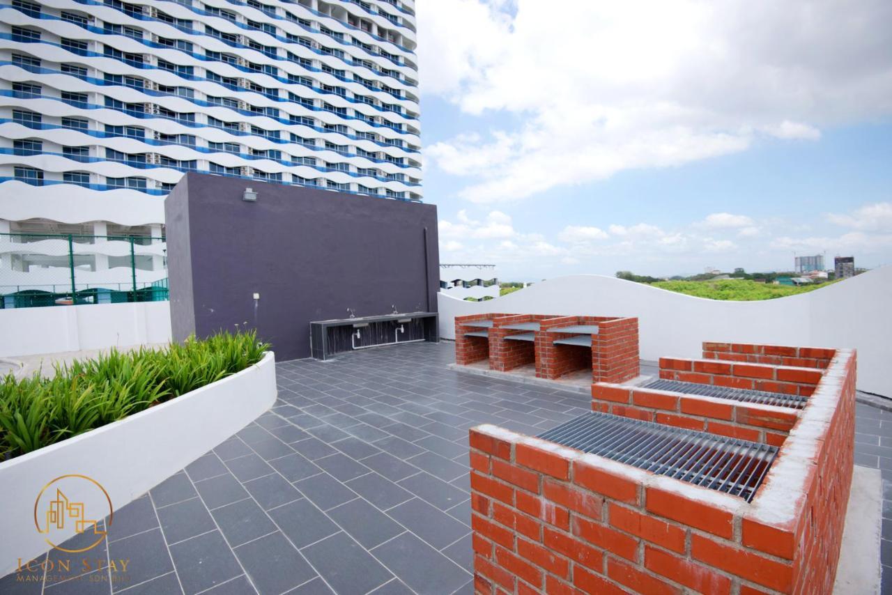 The Wave Residence Melaka Exteriör bild