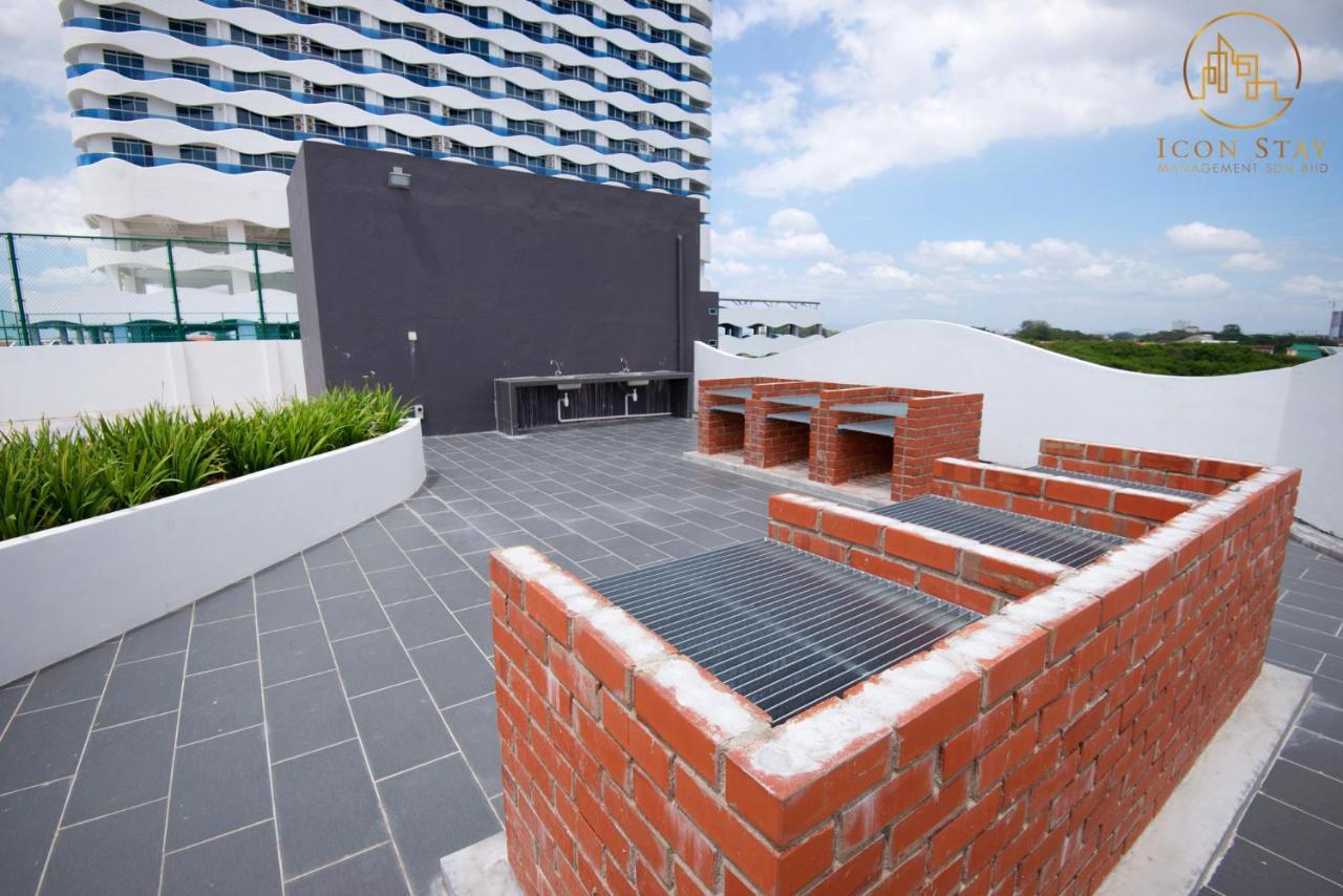 The Wave Residence Melaka Exteriör bild