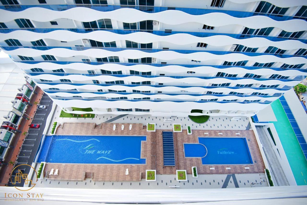 The Wave Residence Melaka Exteriör bild