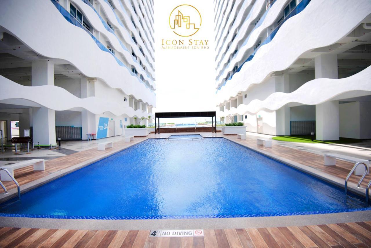The Wave Residence Melaka Exteriör bild